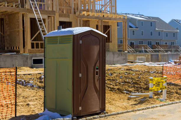 Best Portable toilet rental cost  in Saratoga, WY