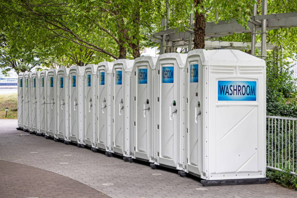 Best Sanitation services for porta potties  in Saratoga, WY